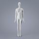 Kvindelig MOF2 MISS ICON mannequin i en stabil position